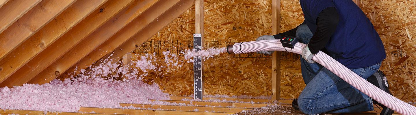 Soufflage de l'isolant PROPINK L77 dans un entretoit